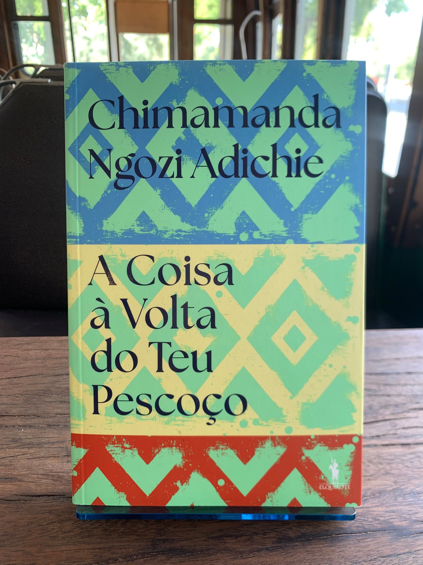 A Coisa à Volta  Do Teu Pescoço